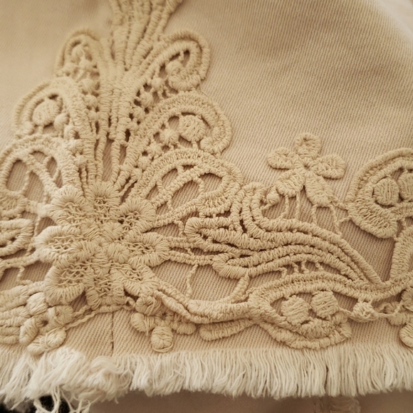 Aeropostale Shorts Womens 10 High Waisted Embroidered Beige - Picture 8 of 8